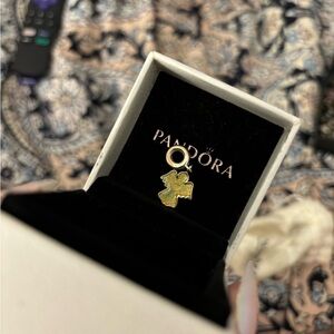 Angel pandora charm